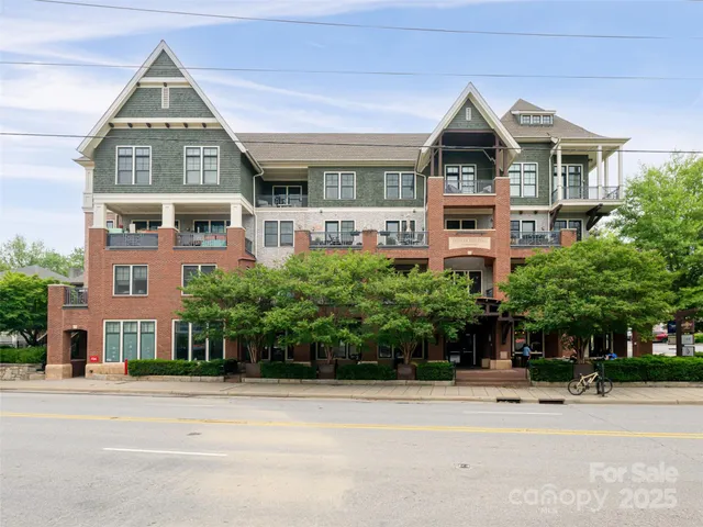 $309,900 | 190 Broadway Street, Unit 310, Asheville, NC 28801