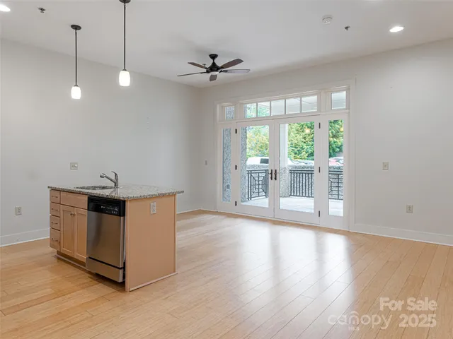 $309,900 | 190 Broadway Street, Unit 310, Asheville, NC 28801