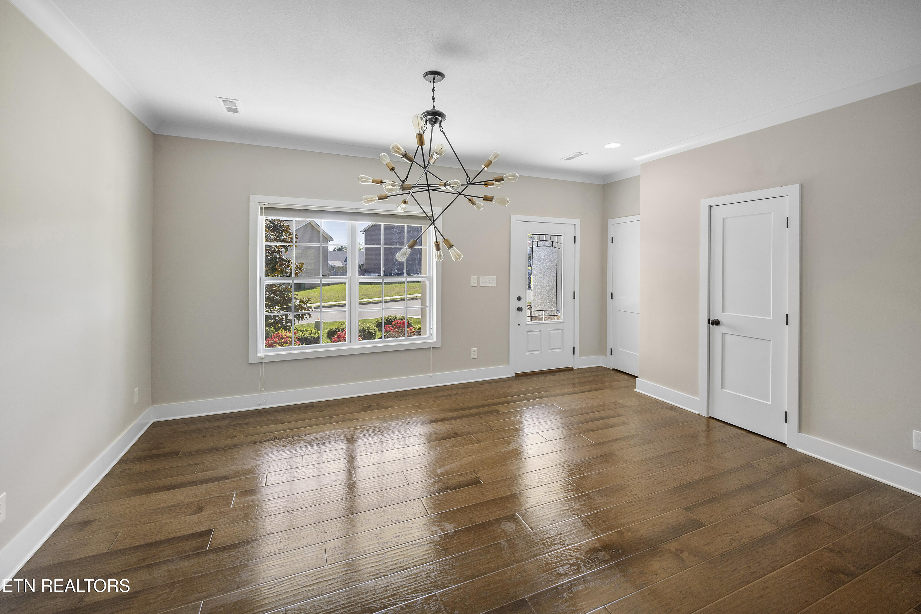 7325 Ladd Road Powell, TN 37849 - Photo 17 of 43 L40A8920