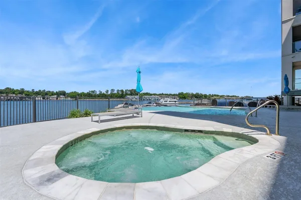 $720,000 | 199 Waterpoint Court, Unit 213, Montgomery, TX 77356