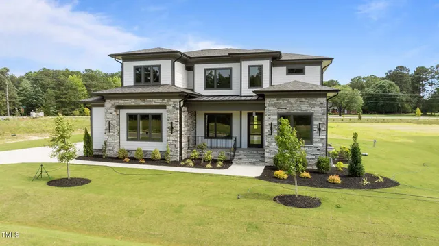 $900,000 | 200 Broadleaf Lane, Louisburg, NC 27549