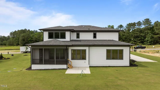 $900,000 | 200 Broadleaf Lane, Louisburg, NC 27549