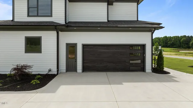 $899,900 | 200 Broadleaf Lane, Louisburg, NC 27549