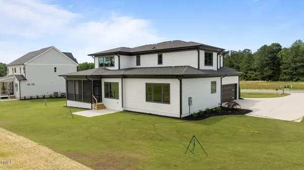 $900,000 | 200 Broadleaf Lane, Louisburg, NC 27549