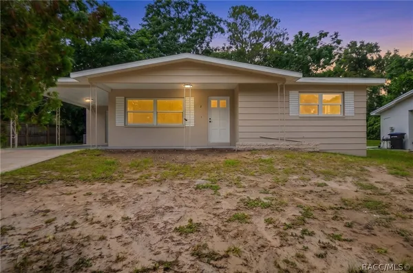 $225,000 | 8 South Osceola Street, Beverly Hills, FL 34465