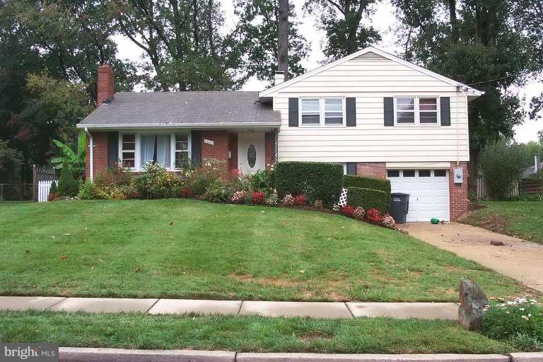 7308 Chatham Street Springfield, VA 22151 - Photo 1 of 12 Exterior (Main)