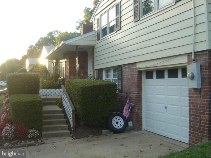 7308 Chatham Street Springfield, VA 22151 - Photo 11 of 12 Garage 1