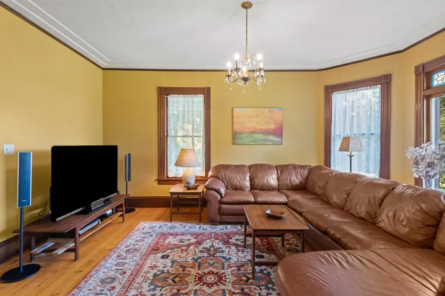 $879,000 | 2248 Highway 15, Cambridge, VT 05444