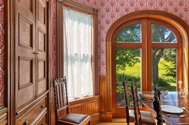 $879,000 | 2248 Highway 15, Cambridge, VT 05444