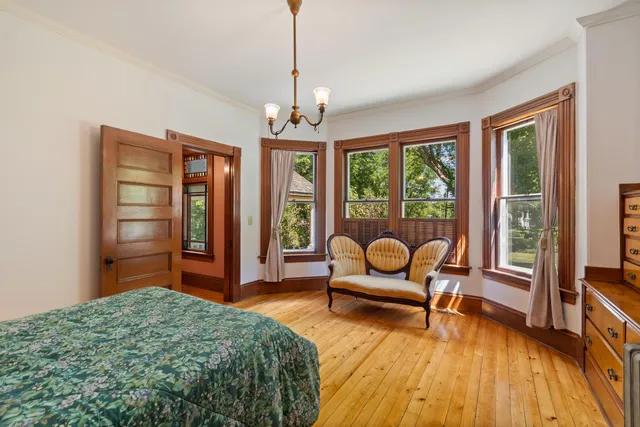 $879,000 | 2248 Highway 15, Cambridge, VT 05444