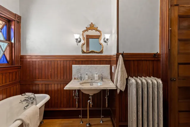 $879,000 | 2248 Highway 15, Cambridge, VT 05444