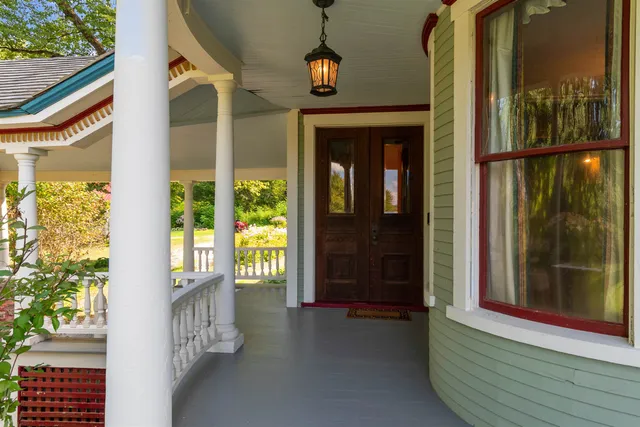 $879,000 | 2248 Highway 15, Cambridge, VT 05444