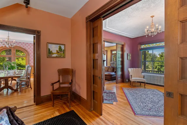 $879,000 | 2248 Highway 15, Cambridge, VT 05444