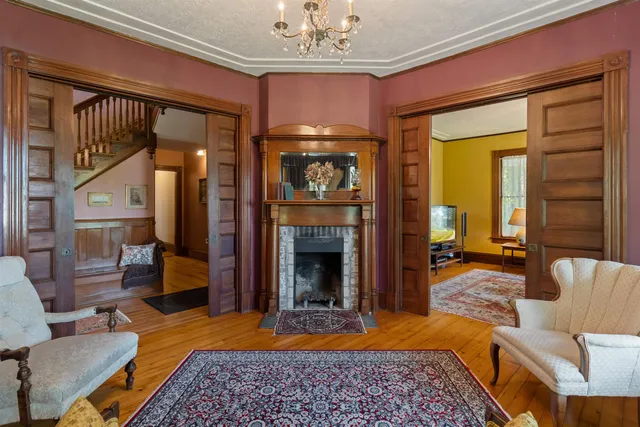 $879,000 | 2248 Highway 15, Cambridge, VT 05444