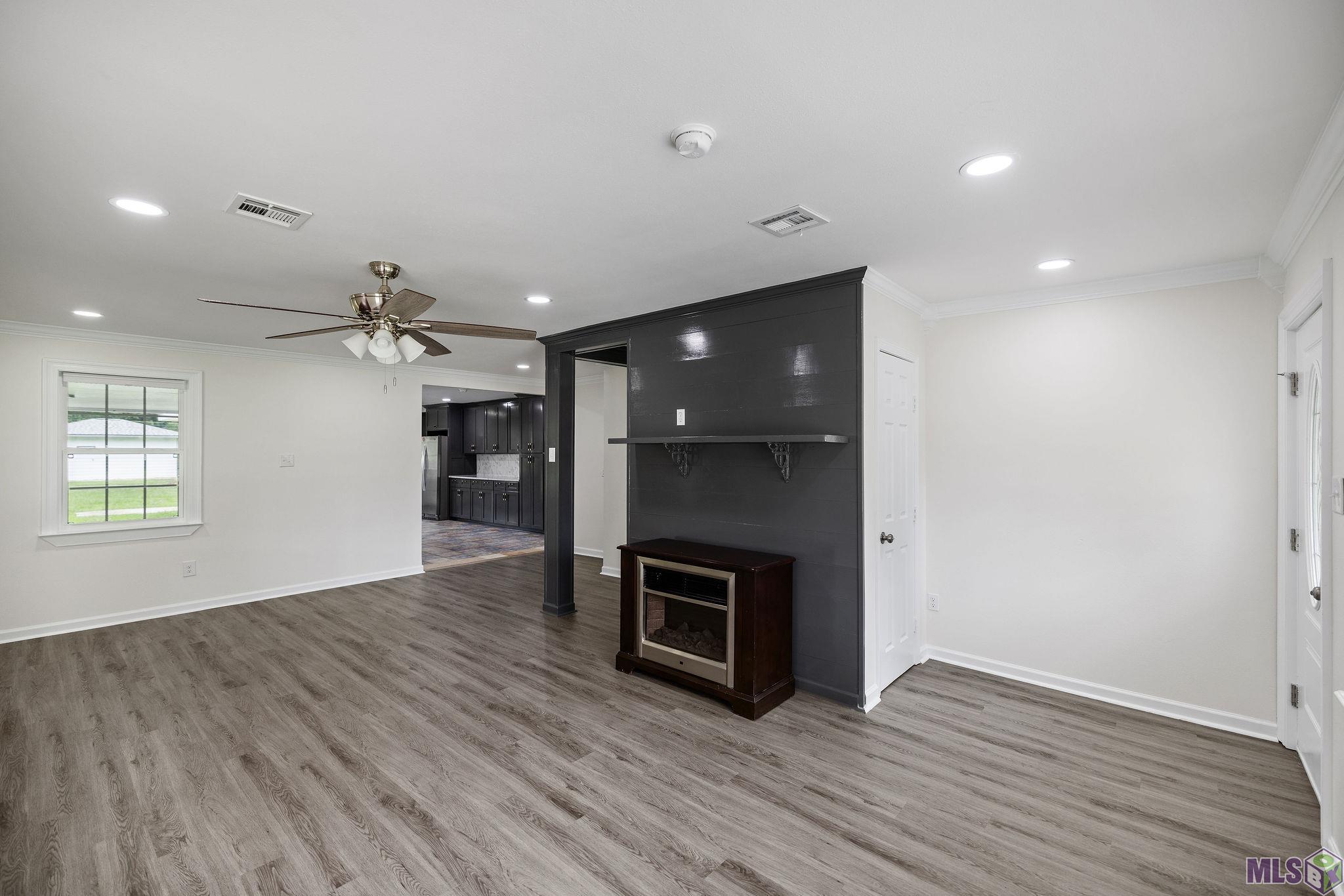 10061 Moss Lea Drive Baton Rouge, LA 70818 - Photo 4 of 22
