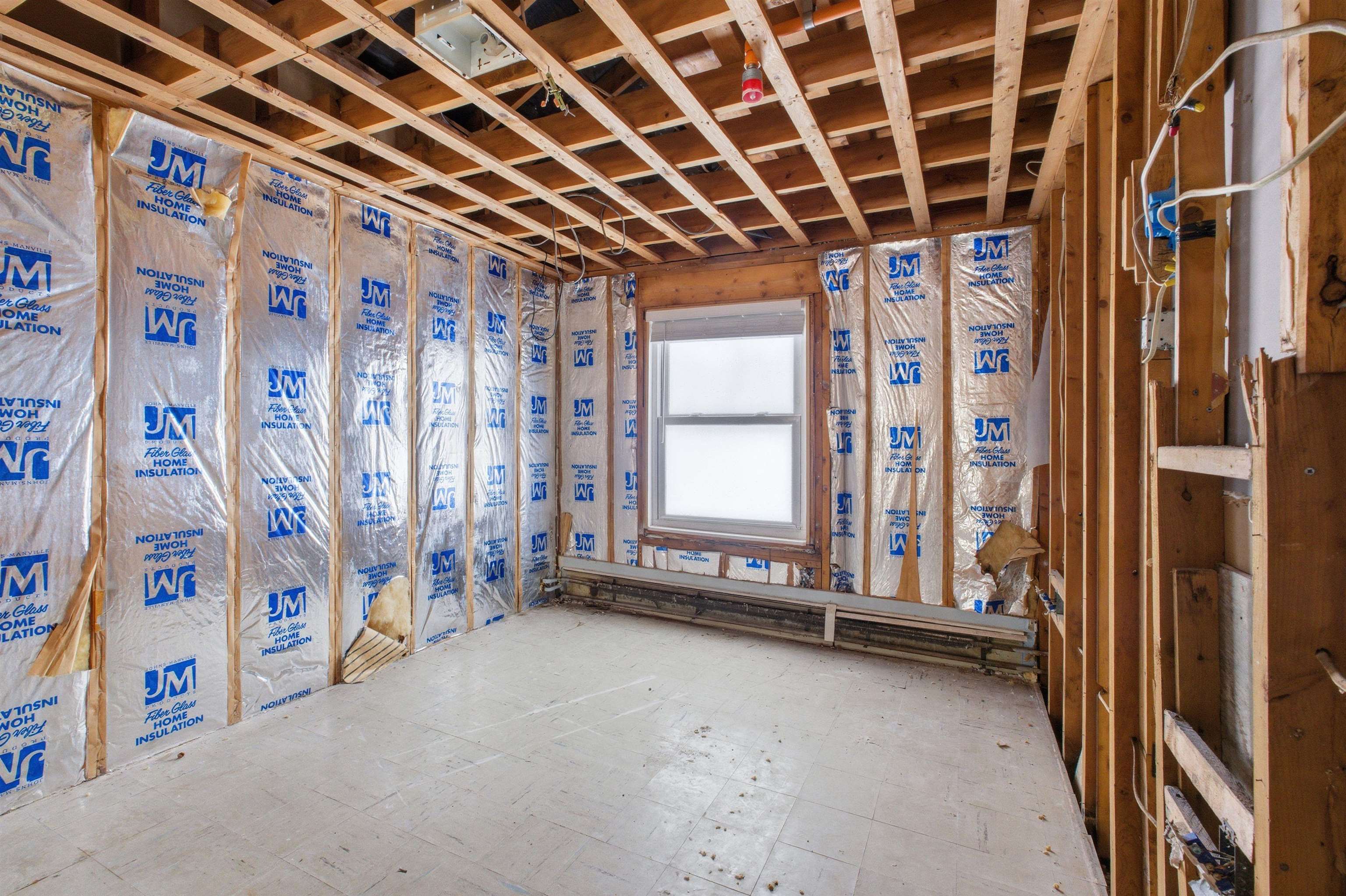 77 Straw Road Manchester, NH 03102 - Photo 31 of 57