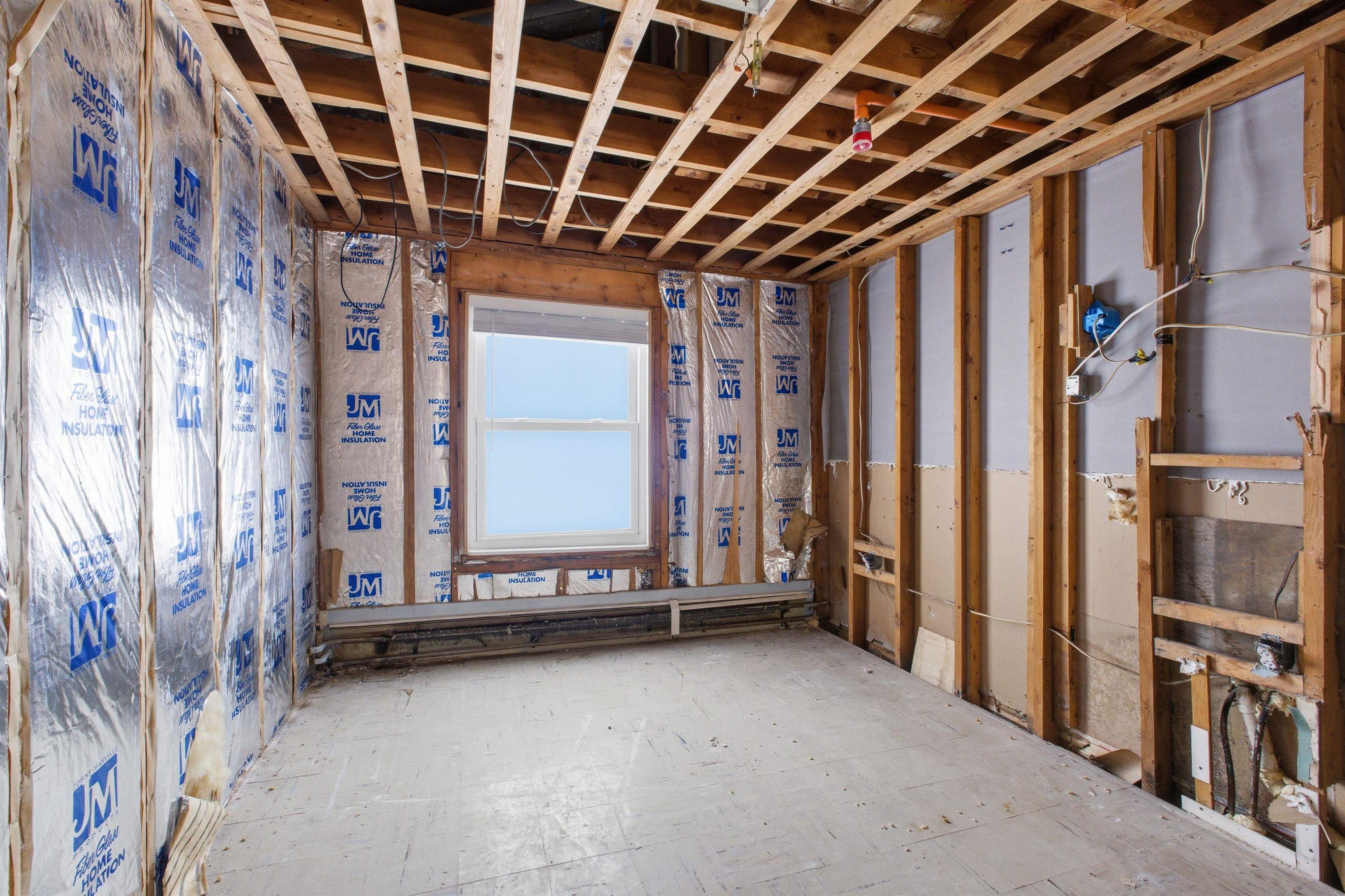 77 Straw Road Manchester, NH 03102 - Photo 38 of 57