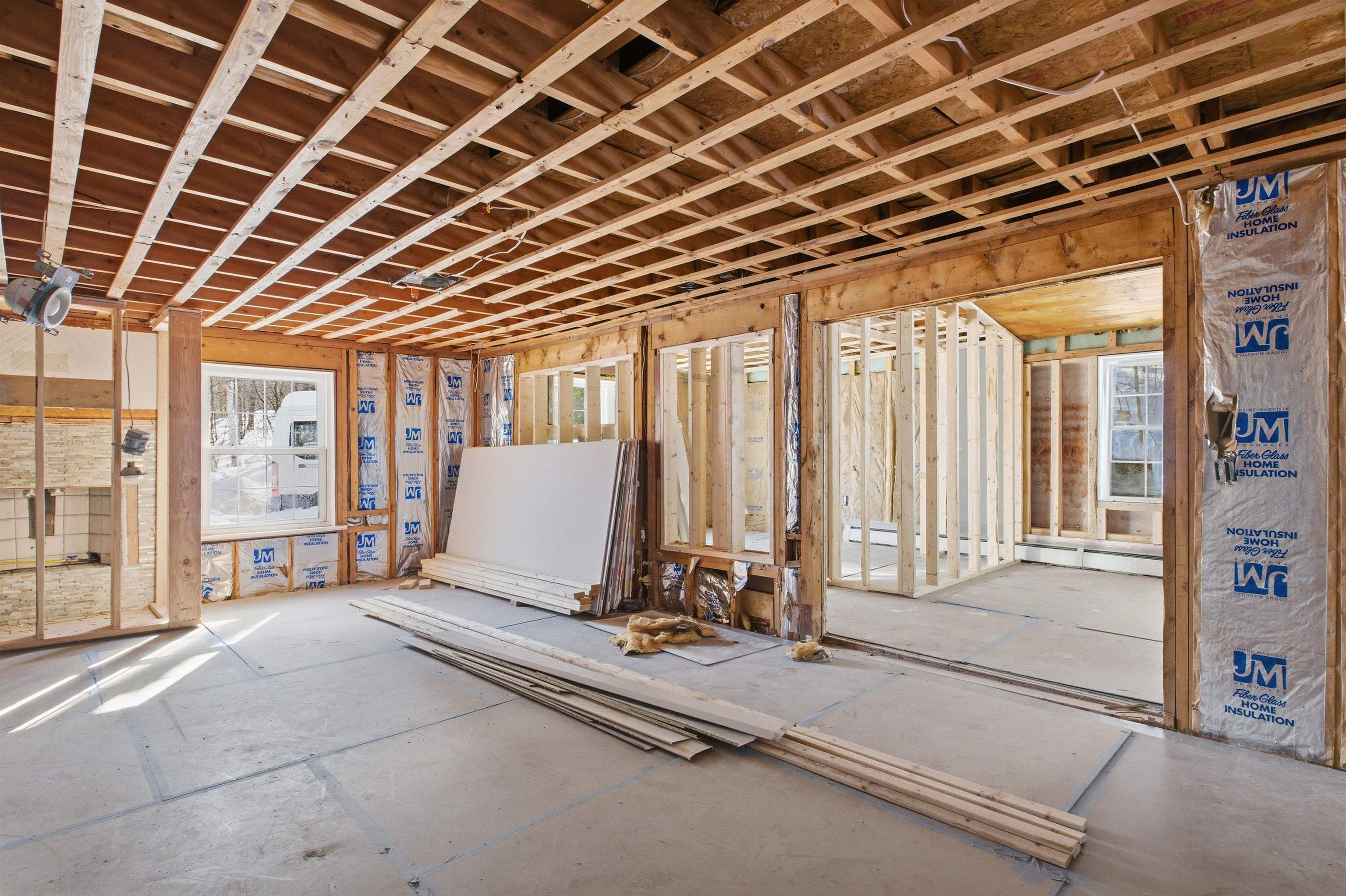 77 Straw Road Manchester, NH 03102 - Photo 39 of 57