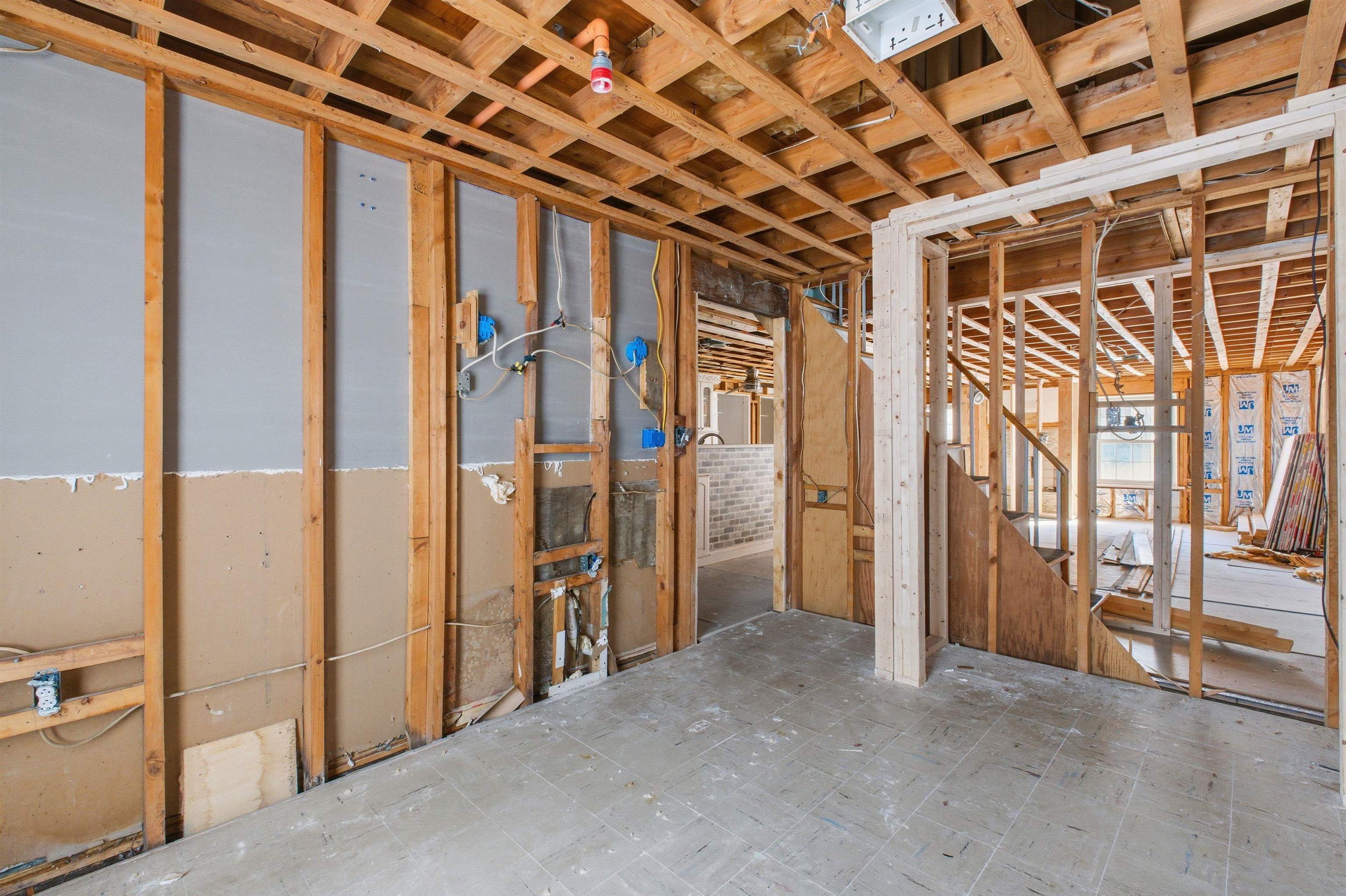 77 Straw Road Manchester, NH 03102 - Photo 45 of 57