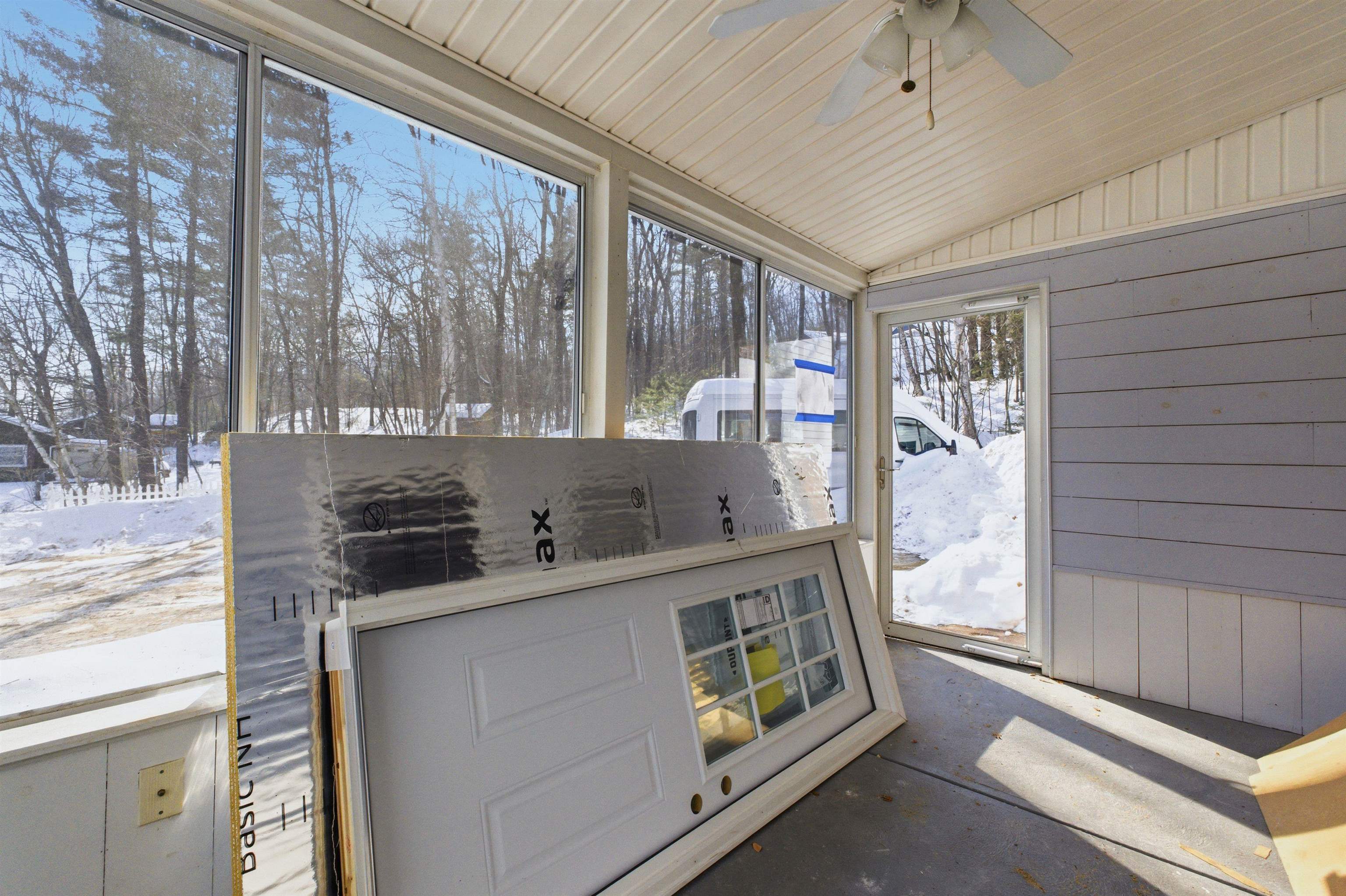 77 Straw Road Manchester, NH 03102 - Photo 46 of 57