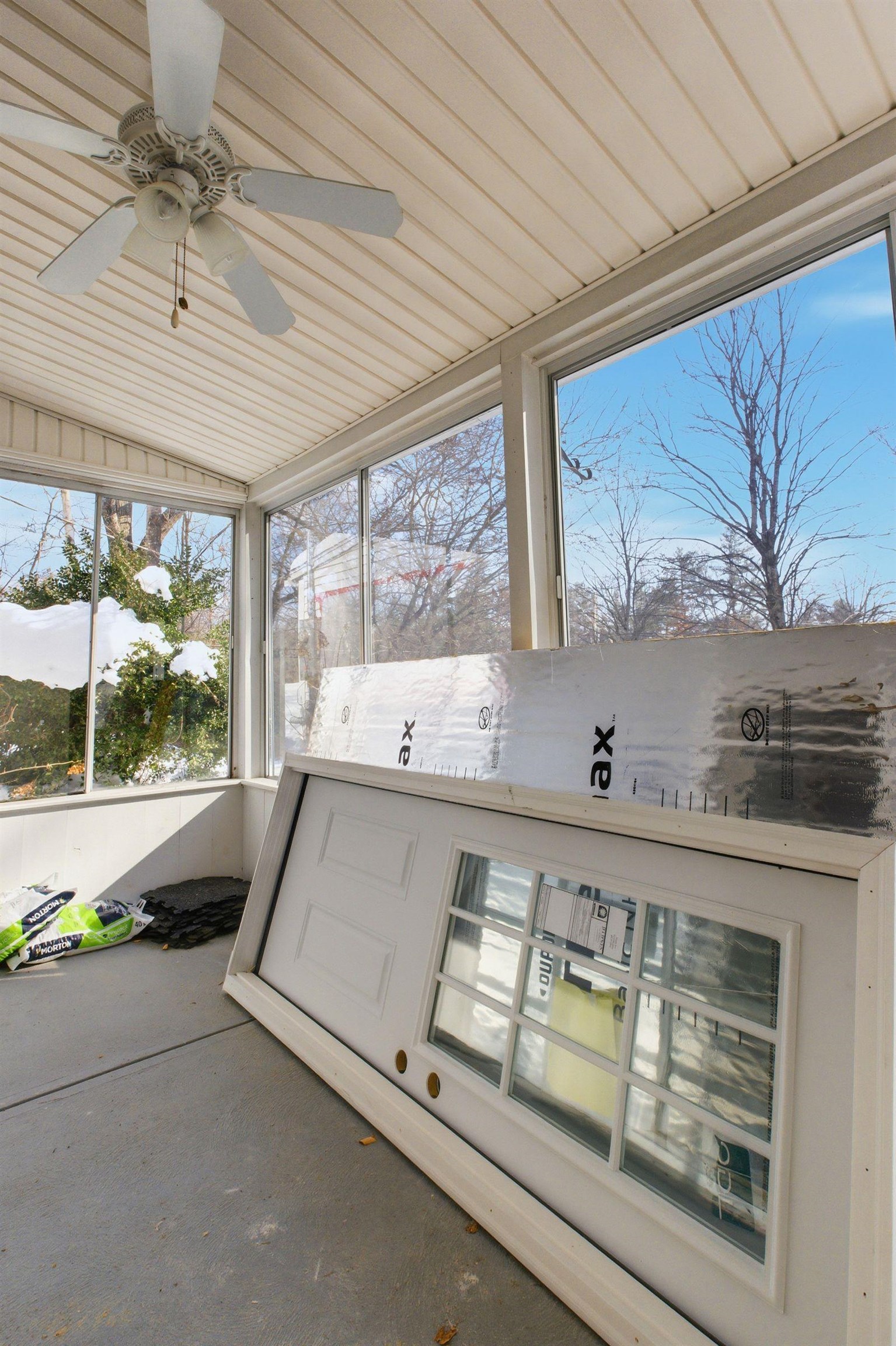 77 Straw Road Manchester, NH 03102 - Photo 48 of 57