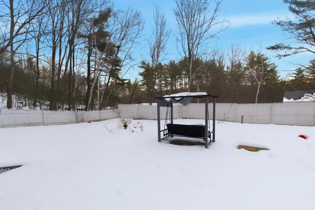 $350,000 | 77 Straw Road, Manchester, NH 03102