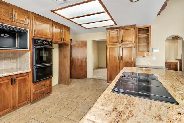 $850,000 | Undisclosed Address, Bakersfield, CA 93309