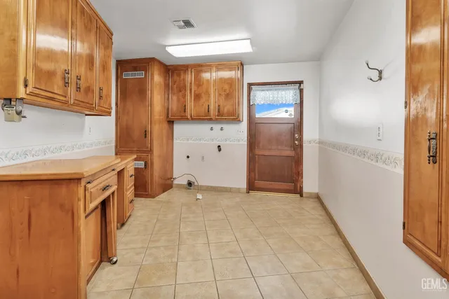 $850,000 | Undisclosed Address, Bakersfield, CA 93309