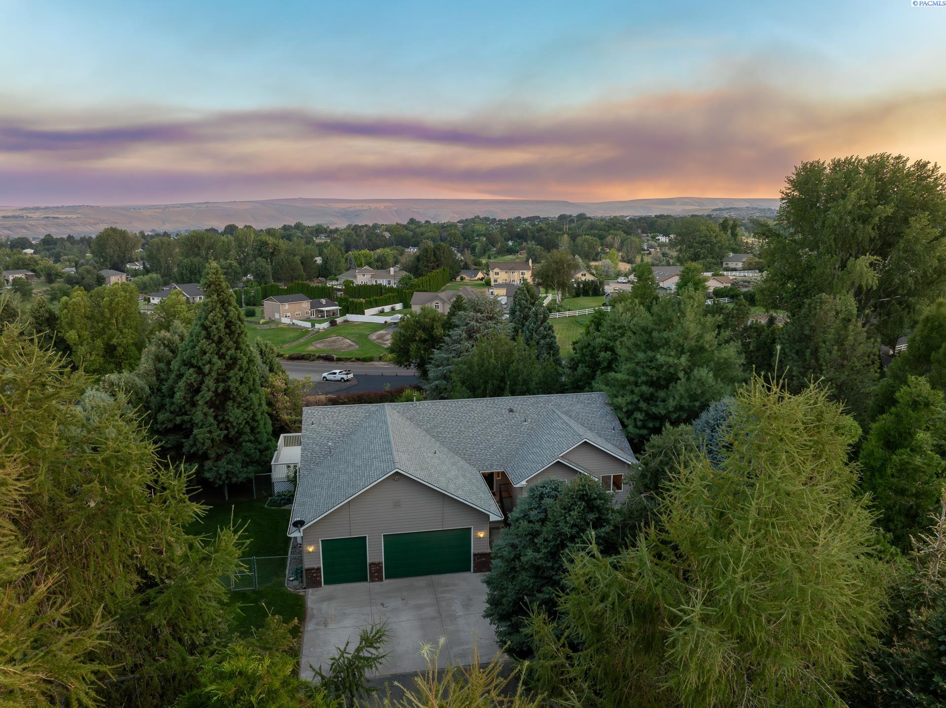98906 East Clover Road Kennewick, WA 99338 - Photo 3 of 50 Gallery Image 3
