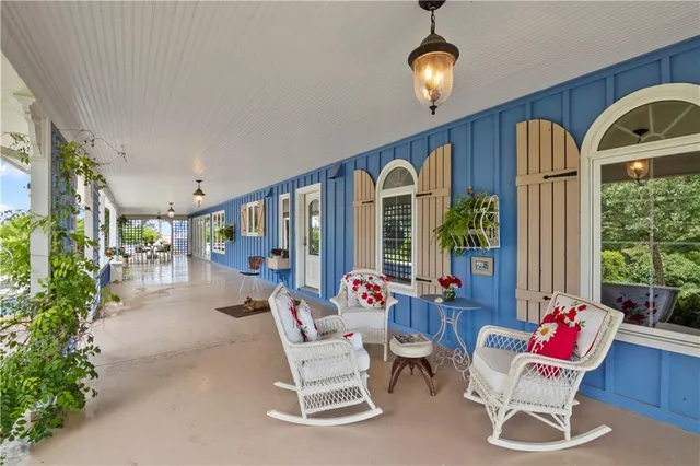 $1,299,000 | 2950 West Eagle View, Garden City, KS 67846