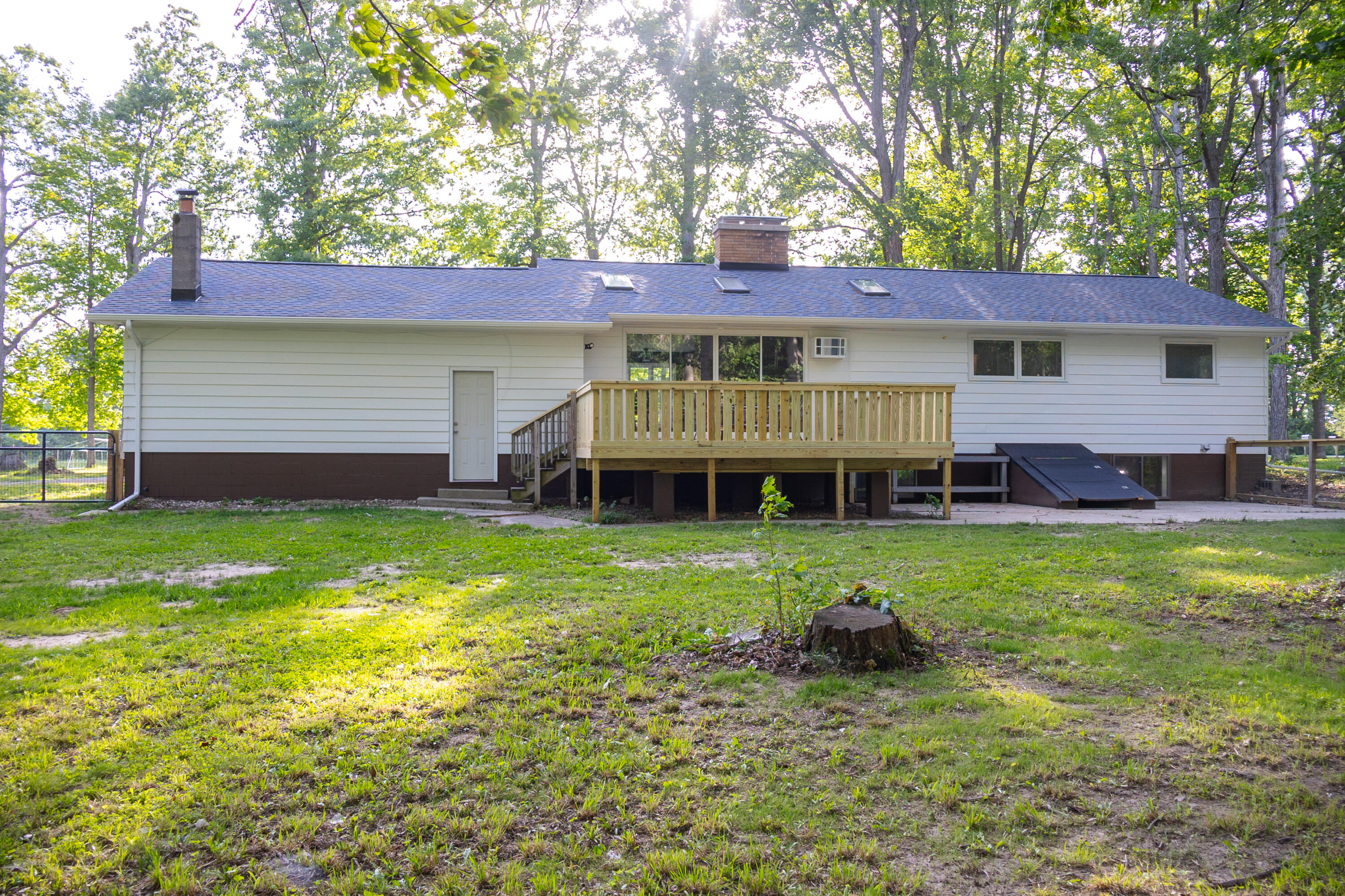 12449 California Road Sawyer, MI 49125 - Photo 40 of 52 exterior back