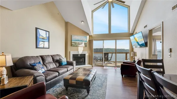 $374,000 | 1481 Ledges Drive, Unit 1042, Osage Beach, MO 65065
