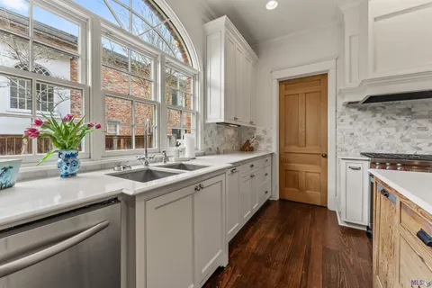 $1,595,000 | 7665 Richards Drive, Baton Rouge, LA 70809