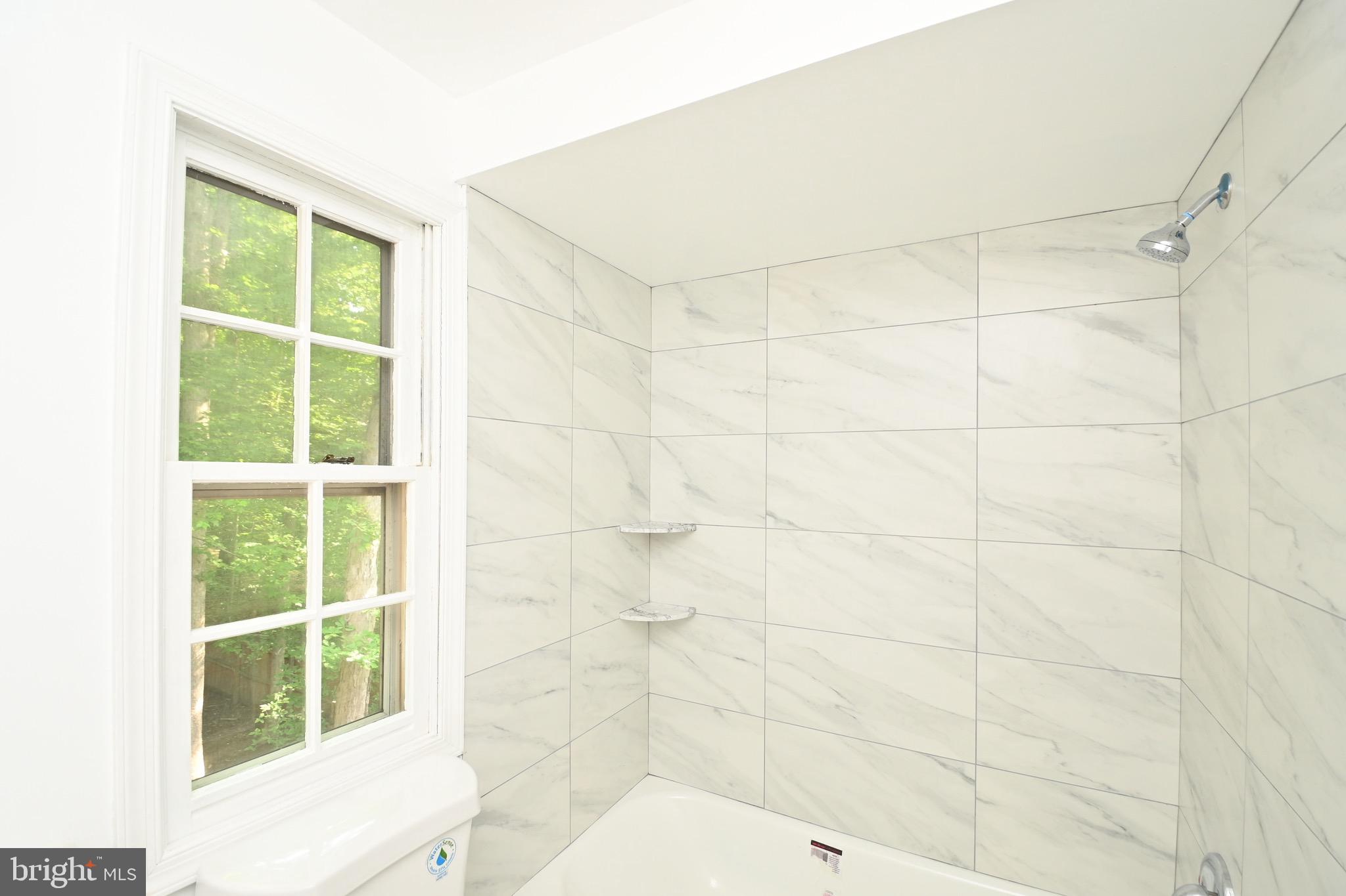 10110 Snowden Road Laurel, MD 20708 - Photo 26 of 56 Hall full bathroom - 2nd view