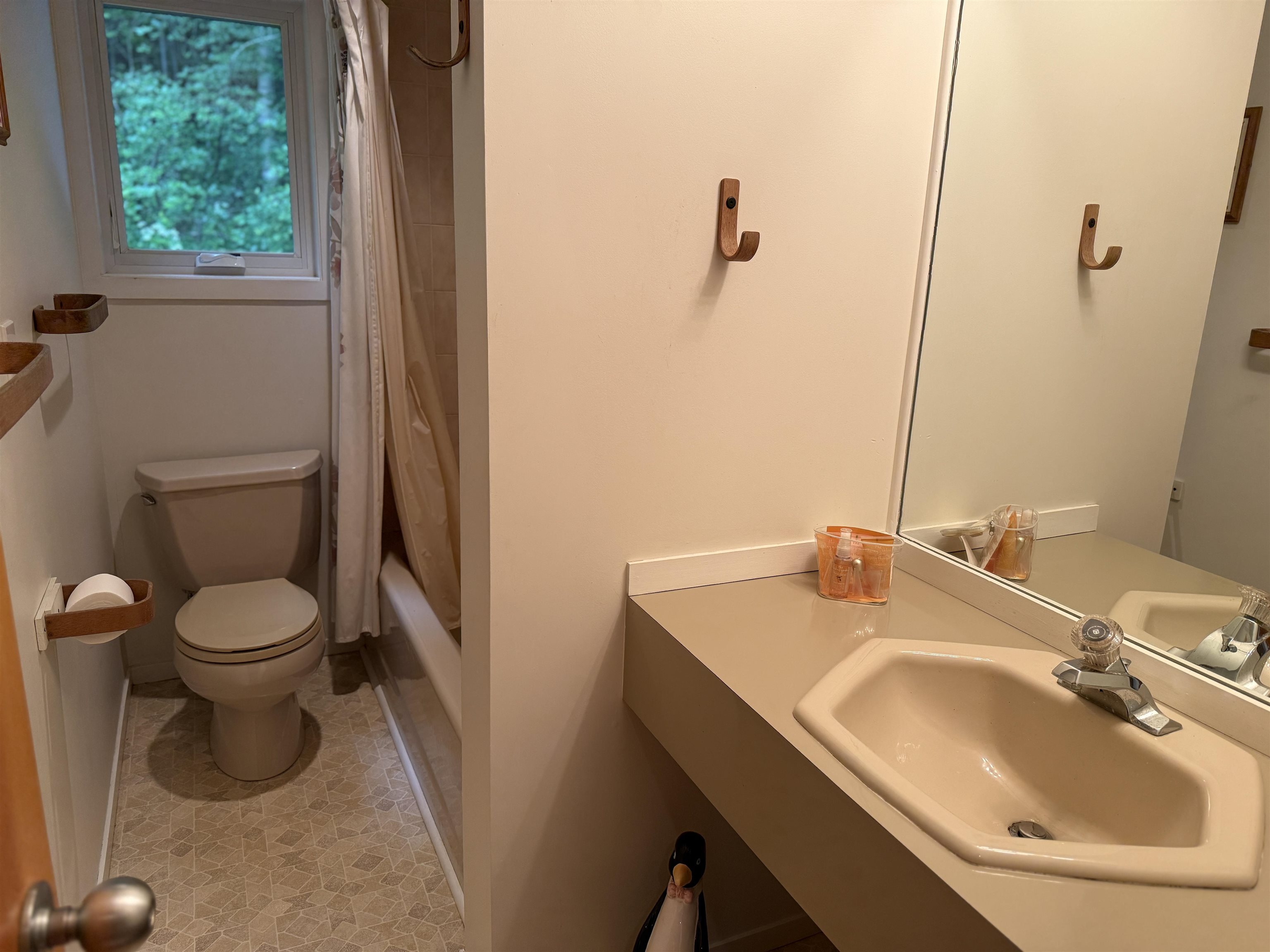 93 Senor Road Warren, VT 05674 - Photo 15 of 51