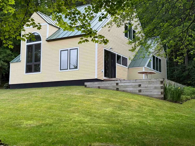 $655,000 | 93 Senor Road, Warren, VT 05674