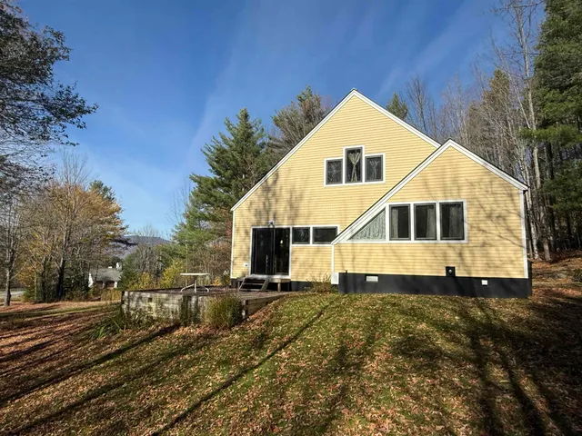 $655,000 | 93 Senor Road, Warren, VT 05674