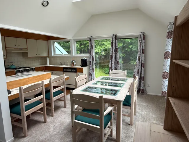 $655,000 | 93 Senor Road, Warren, VT 05674