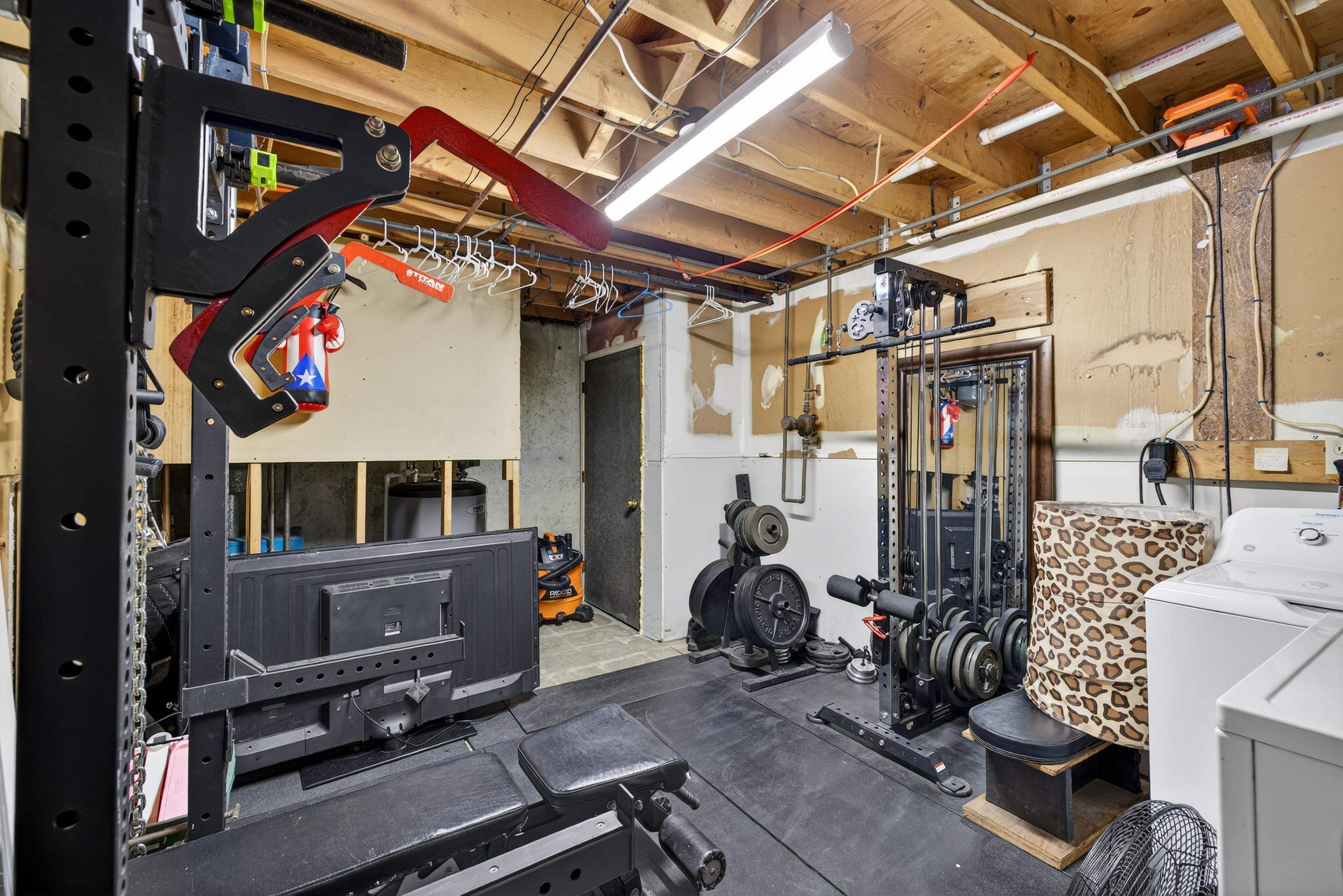 65 Taylor Street Manchester, NH 03103 - Photo 25 of 36