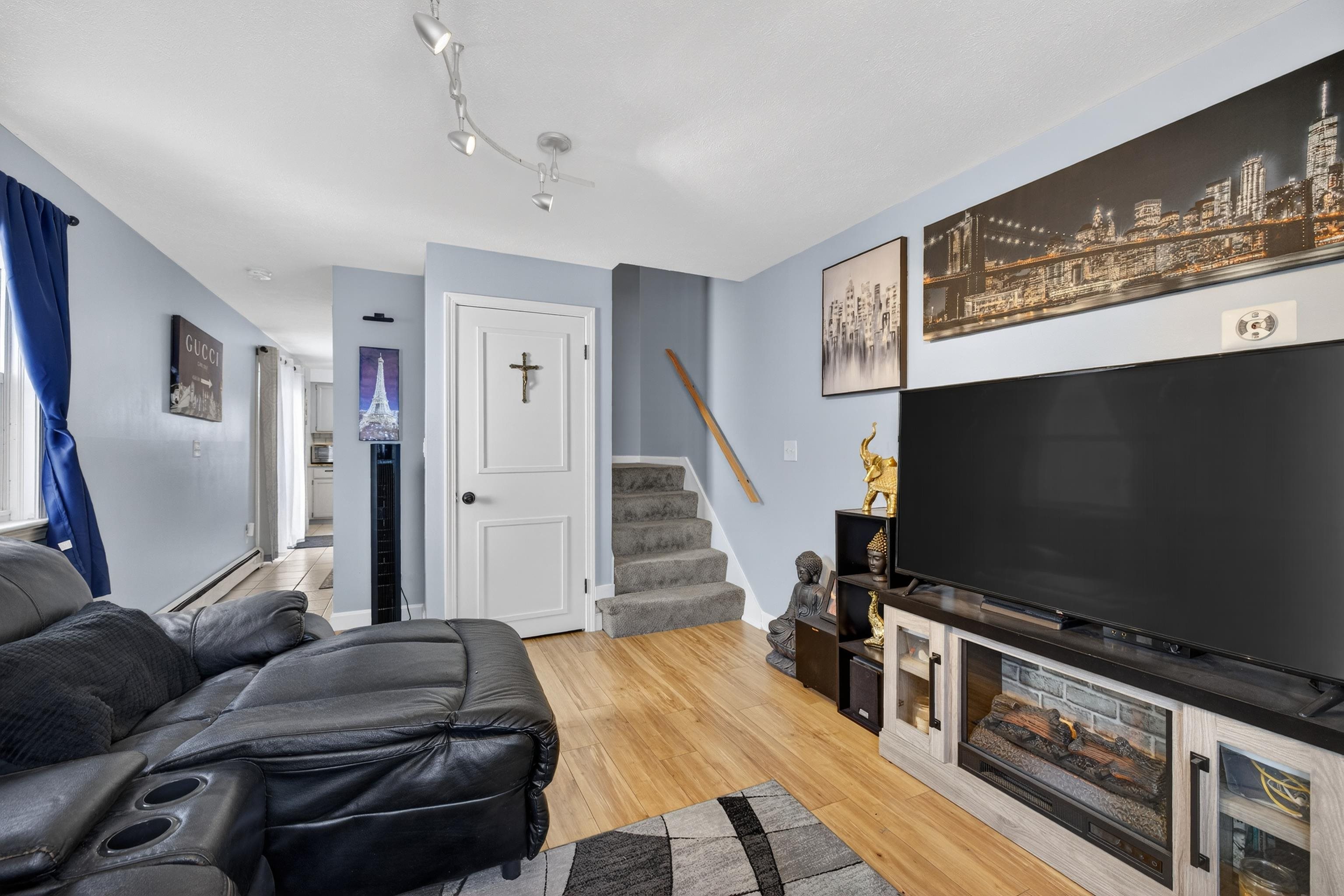 65 Taylor Street Manchester, NH 03103 - Photo 5 of 36