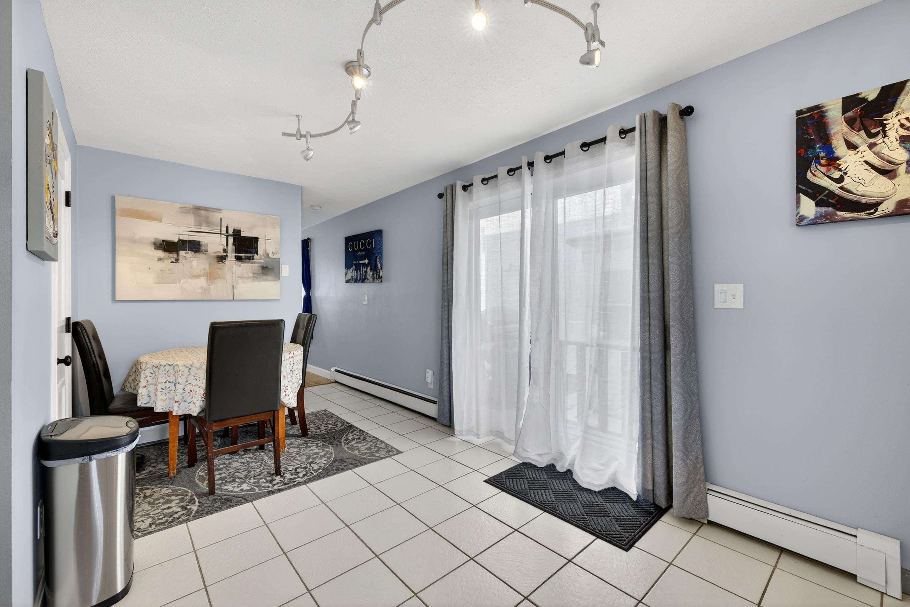 65 Taylor Street Manchester, NH 03103 - Photo 10 of 36