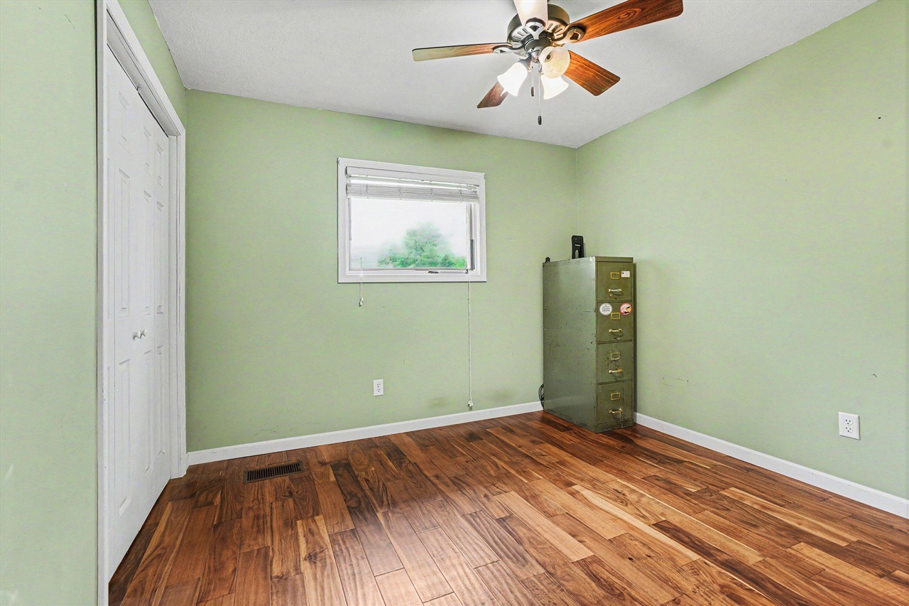 16734 Rynearson Street Buchanan, MI 49107 - Photo 8 of 20