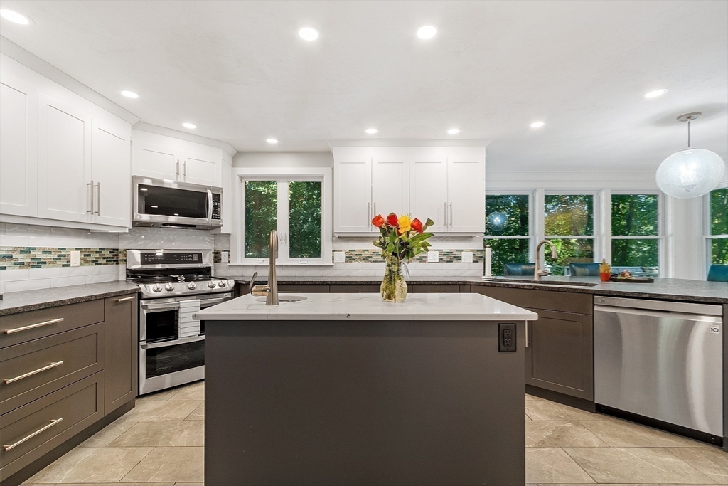 22 River Road Pepperell, MA 01463 - Photo 3 of 29