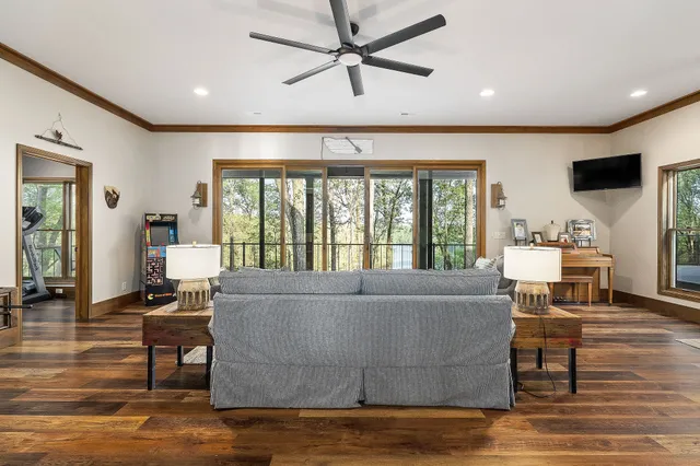 $1,789,500 | 685 Young Green Road, Smithville, TN 37166