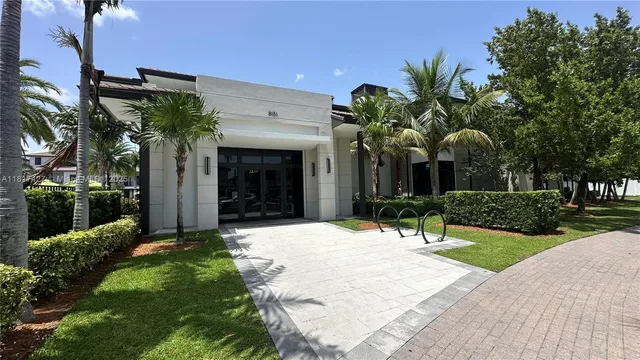 $4,500 | 8001 Northwest 41st Street, Unit F307, Doral, FL 33166