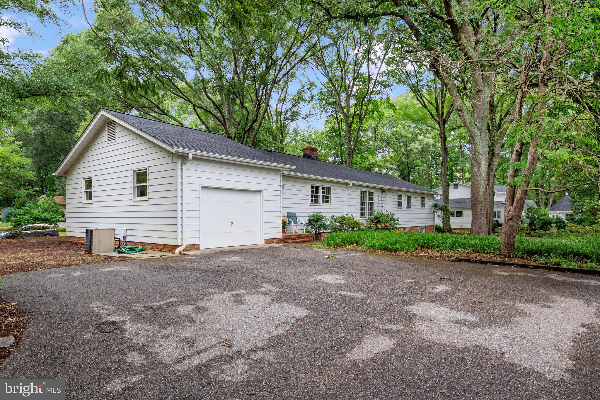 2741 Fennel Road Edgewater, MD 21037 - Photo 4 of 48