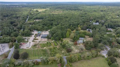 $1,975,000 | 47 Tuckertown Road, South Kingstown, RI 02879