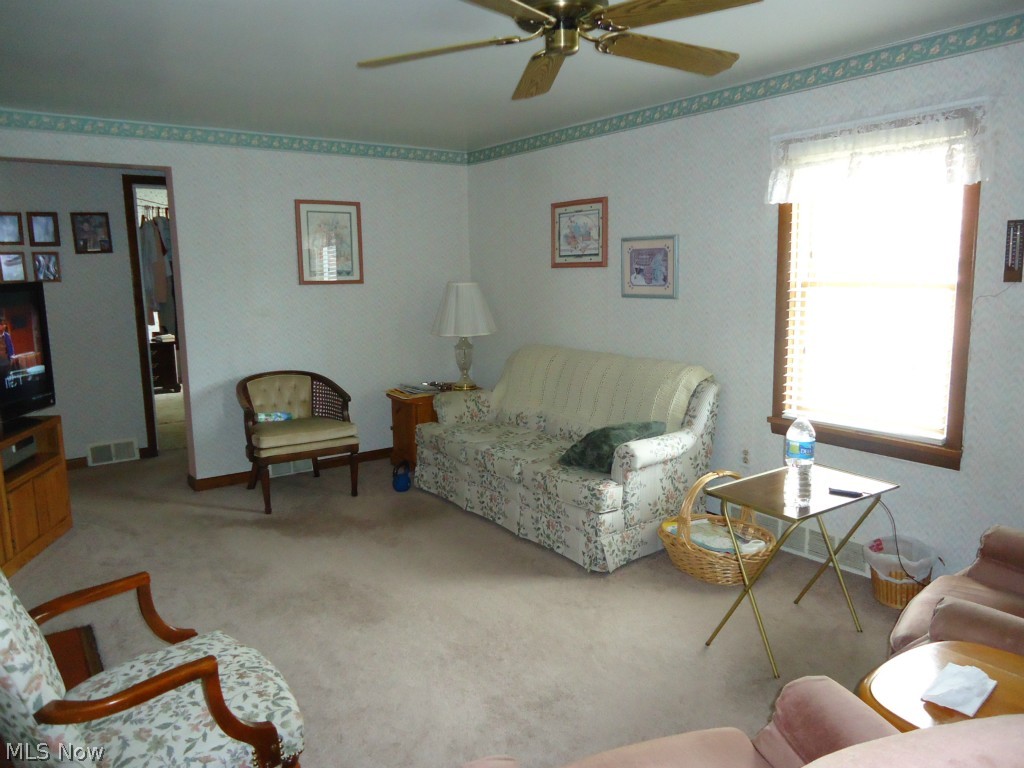 1119 Hillcrest Road Wellsville, OH 43968 - Photo 9 of 16