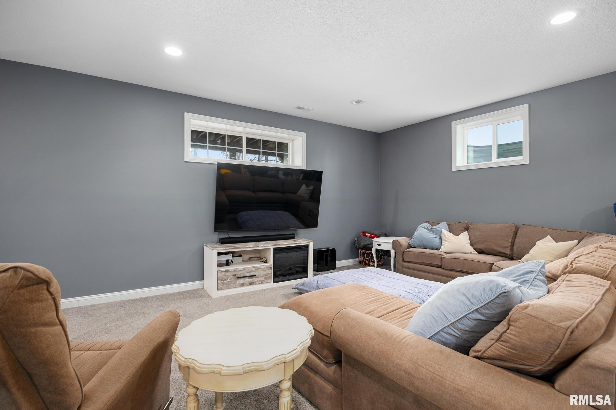 102 Joseph Court Washington, IL 61571 - Photo 34 of 56