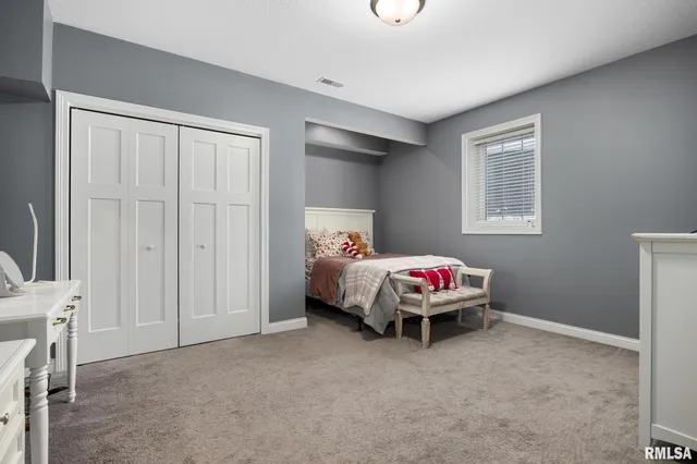 $552,000 | 102 Joseph Court, Washington, IL 61571